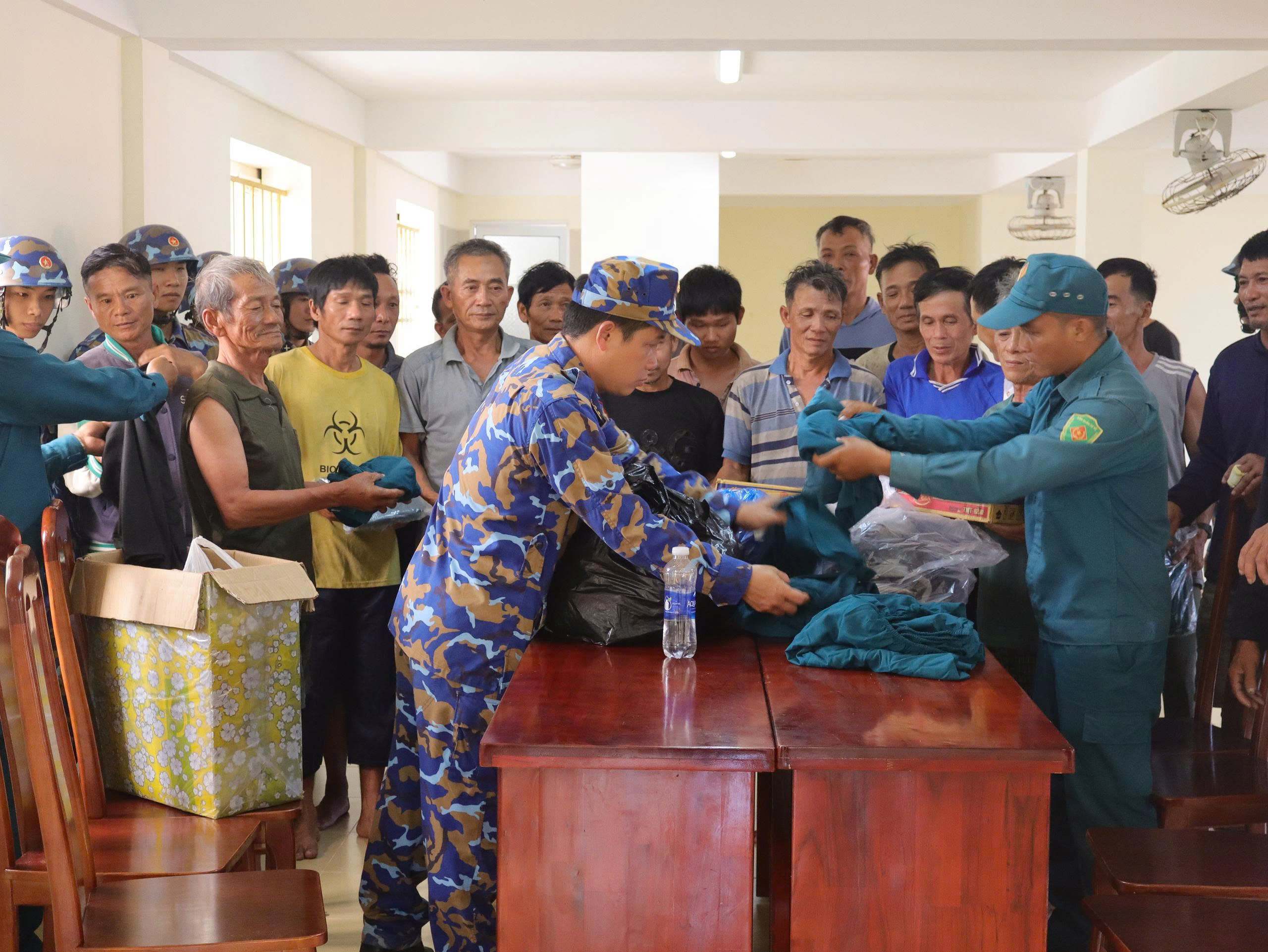 Tình Hình Sức Khỏe 33 Ngư Dân Được Cứu Sau Tai Nạn Tàu Cá