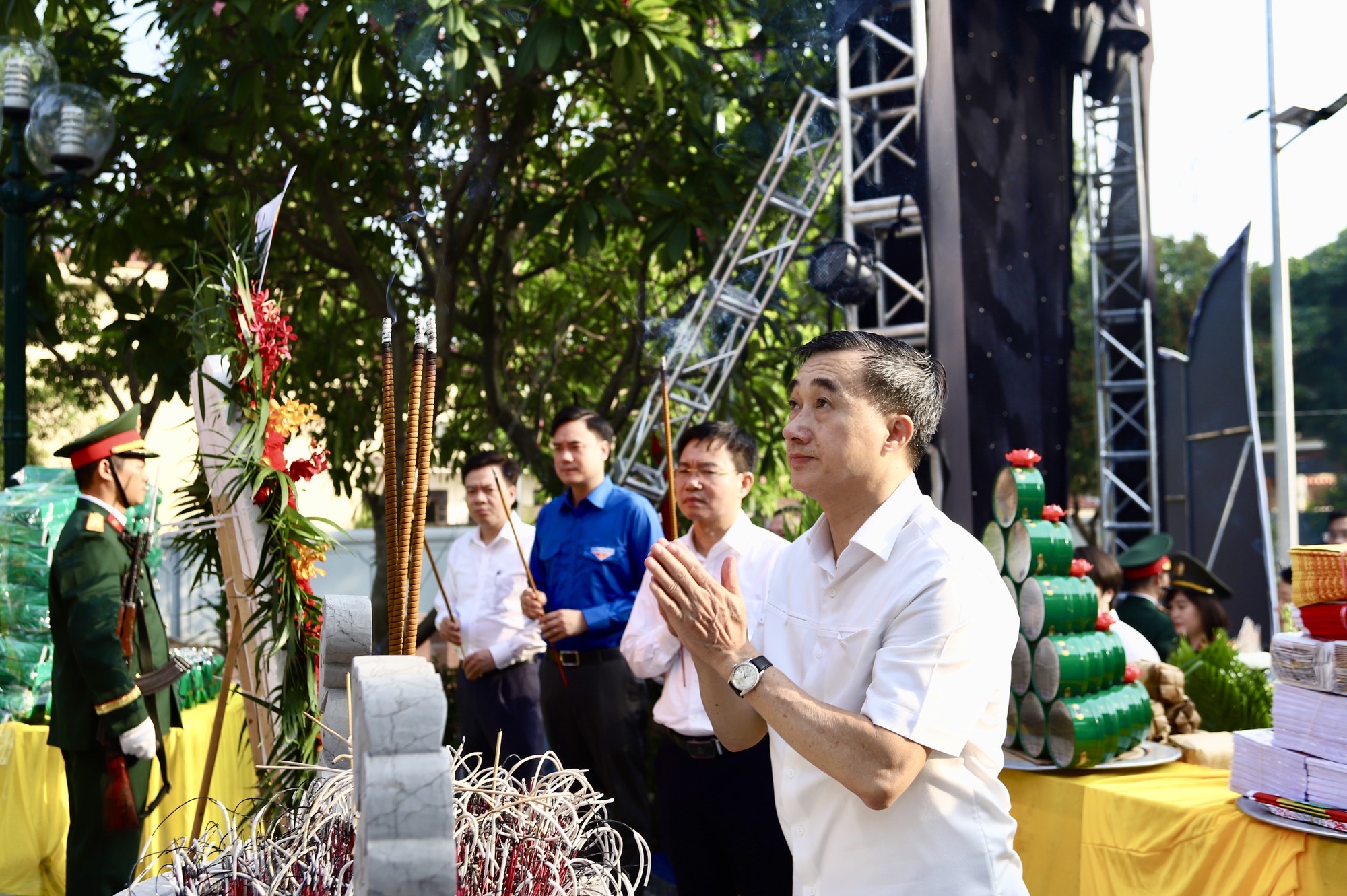 Thứ trưởng Trần Văn Thuấn: Chăm sóc sức khỏe người có công là cách tri ân thiết thực nhất- Ảnh 3.