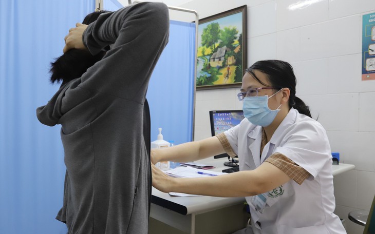 Nhận Diện Sớm Những Dấu Hiệu Cảnh Báo Ung Thư Vú