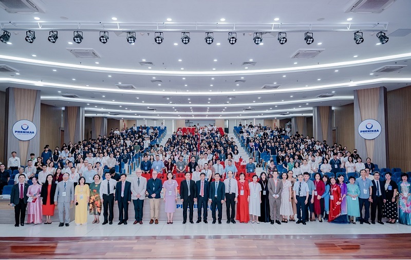Từ dữ liệu gen đến y học chính xác: 4 nghiên cứu của MEDLATEC ghi dấu ấn tại Hội nghị Di truyền Y học và Hệ gen toàn quốc 2026 - Ảnh 1.