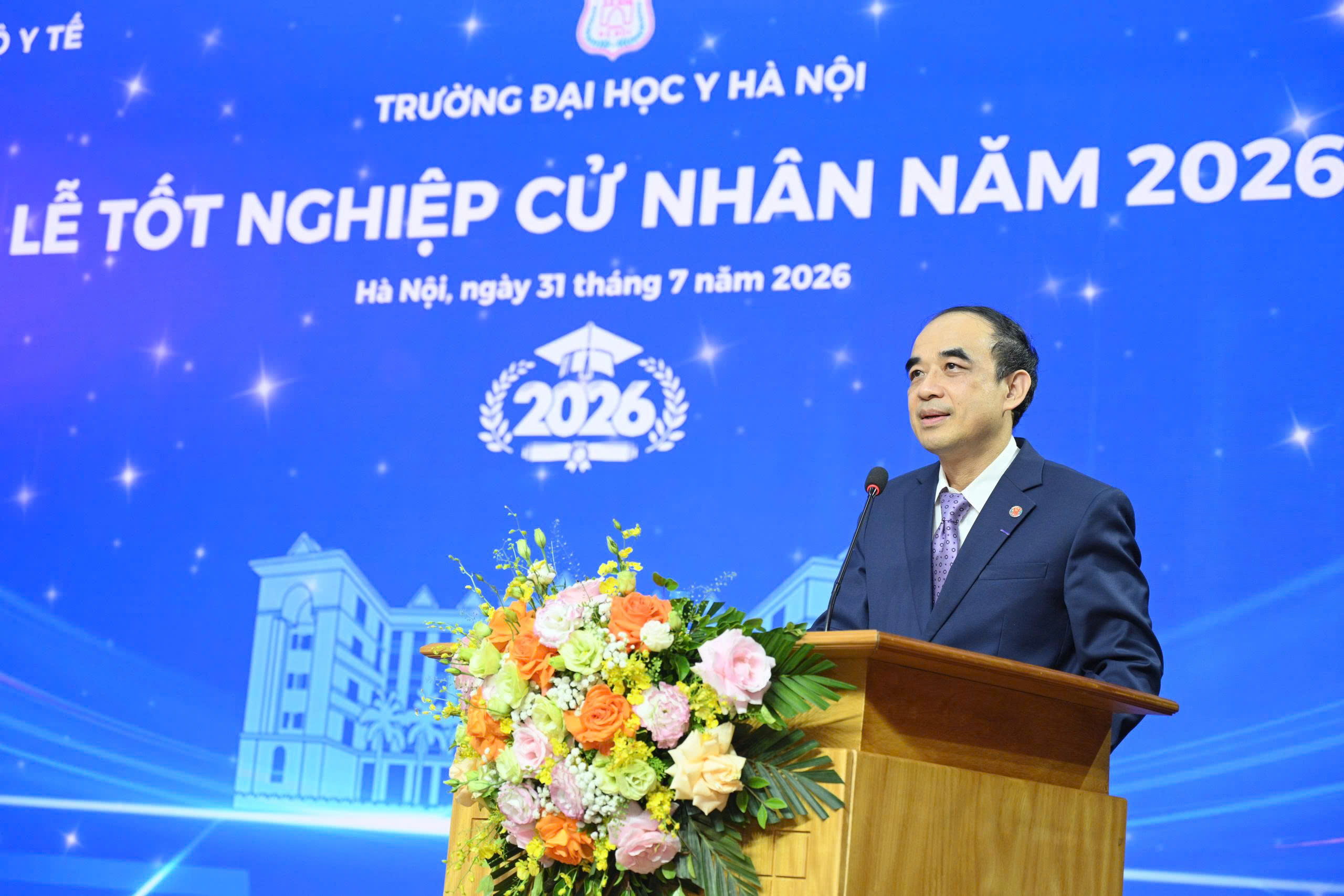 Giám đốc phát biểu tại lễ tốt nghiệp Giám đốc phát biểu tại lễ tốt nghiệp