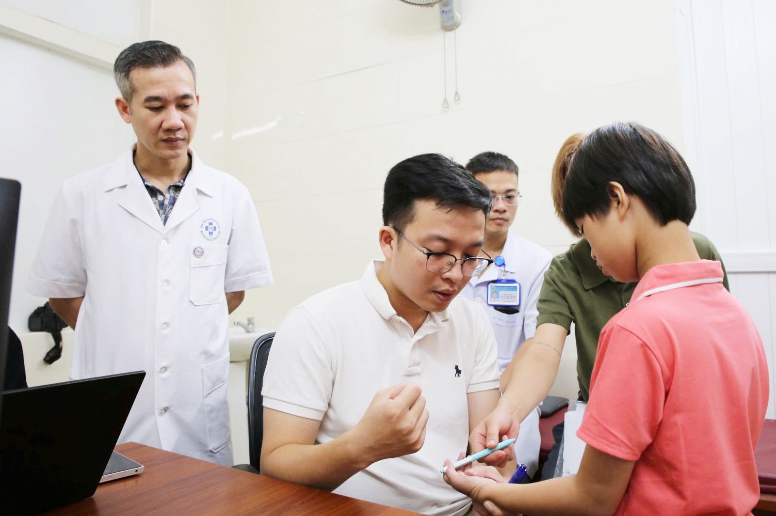 Chăm sóc sức khỏe cho trẻ em khuyết tật