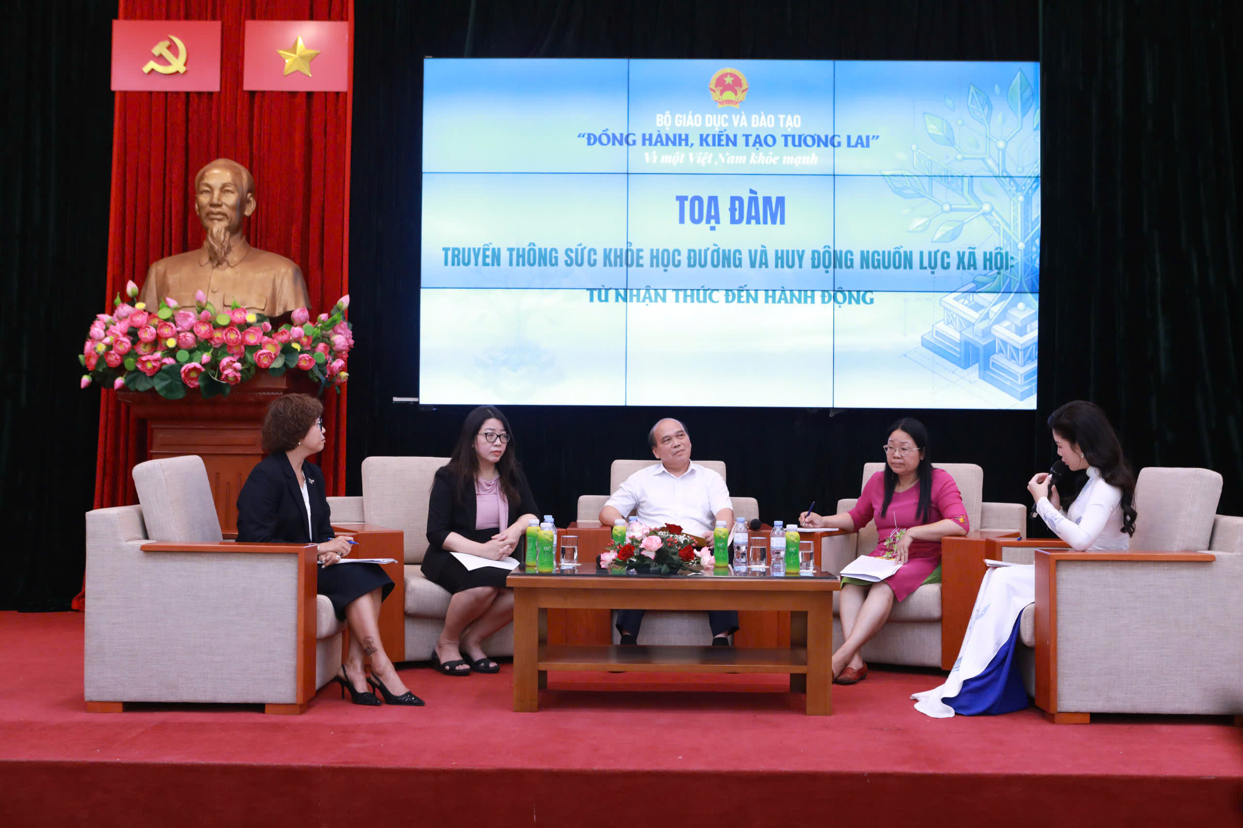 Tọa đàm sức khỏe học đường