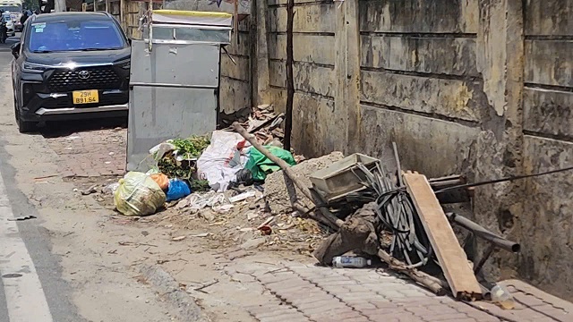 Hà Nội: Hệ Lụy Từ Việc Xả Thải Bừa Bãi Trên Phố Hoàng Hoa Thám - Ảnh 4.