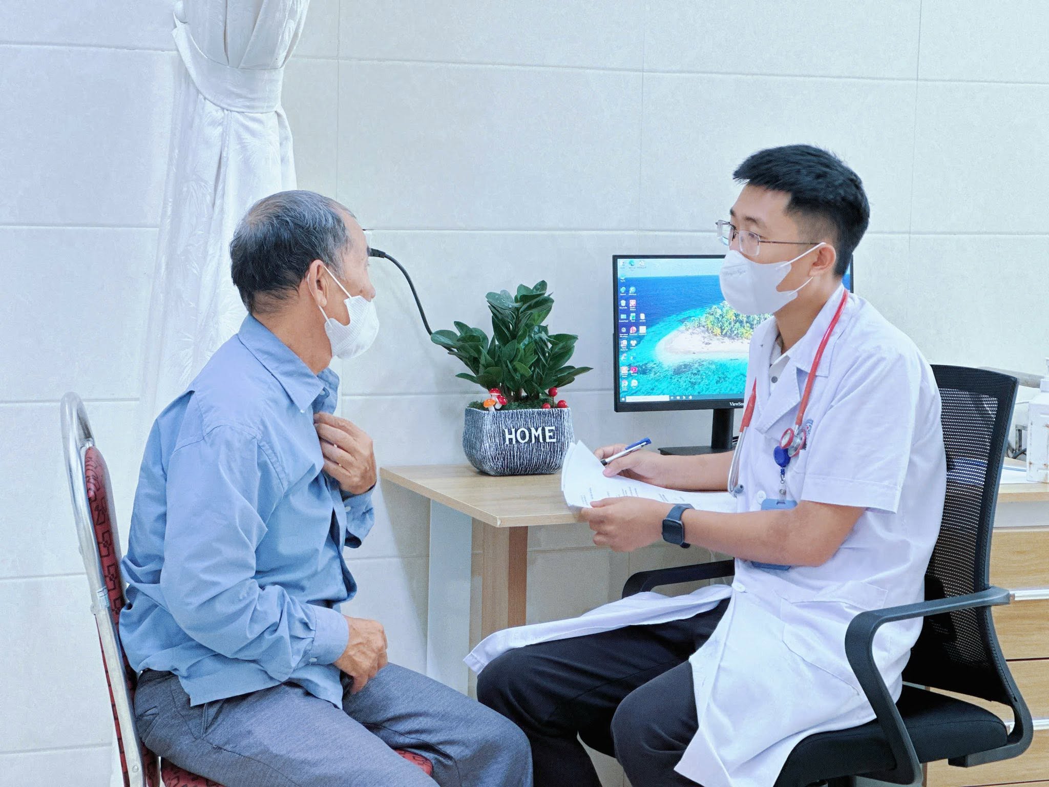 71758248815622567826130122549374679271186250n-1786076740202494624981 Bệnh viện Phổi Nghệ An trở thành bệnh viện vệ tinh về ngoại khoa lồng ngực của Bệnh viện Phổi Trung ương- Ảnh 3.