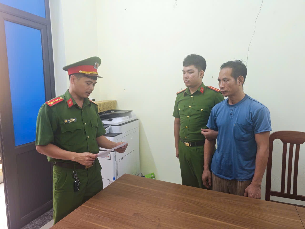 Nguyễn Văn Hướng: Bóng Ma Đe Doạ Tại Yên Lãng