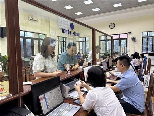 Quy định mới về bổ nhiệm công chức: Siết điều kiện, đề cao thành tích và năng lực- Ảnh 1.
