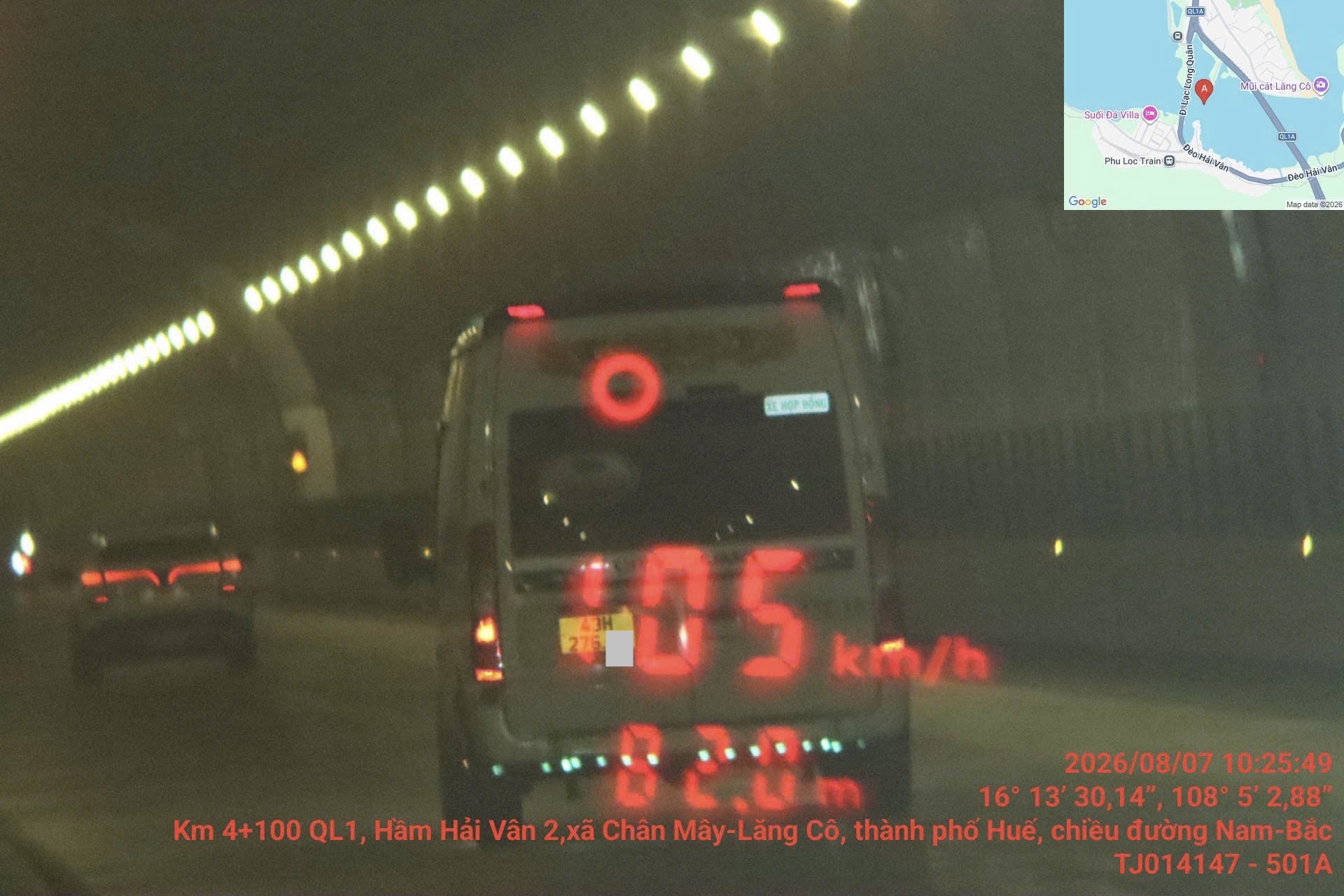 CSGT Huế siết kiểm soát tốc độ, phát hiện xe khách chạy 104 km/h qua hầm Hải Vân- Ảnh 3.