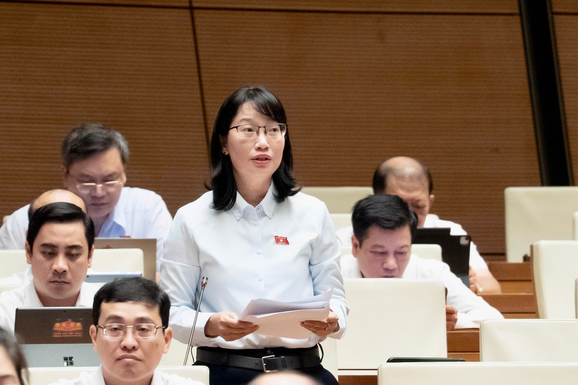Quy Định Mới Về Hoàn Trả Chi Phí Xuất Cảnh Lao Động: Những Điều Cần Biết