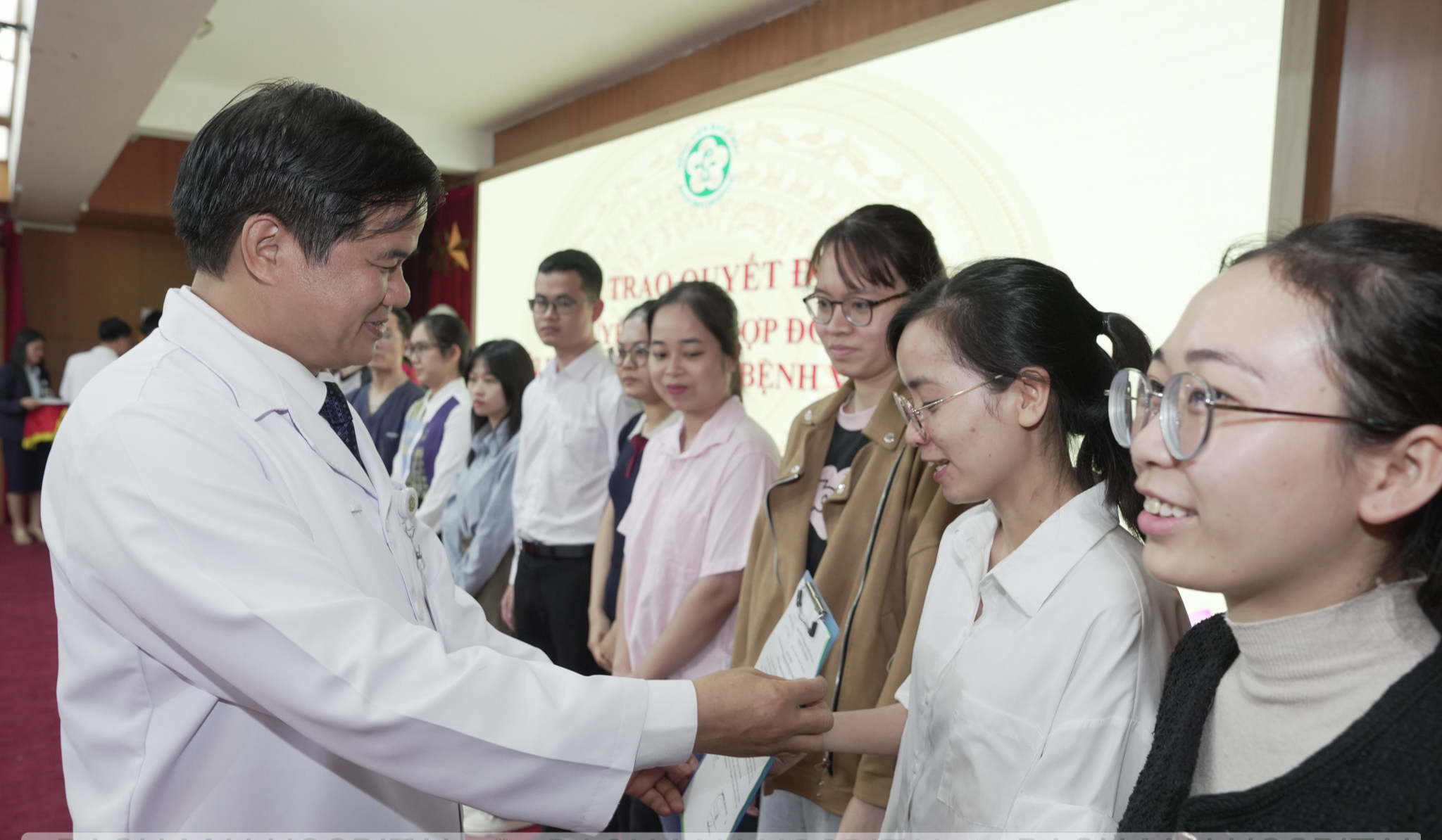 Cải cách đào tạo bác sĩ nội trú - Ảnh 1.