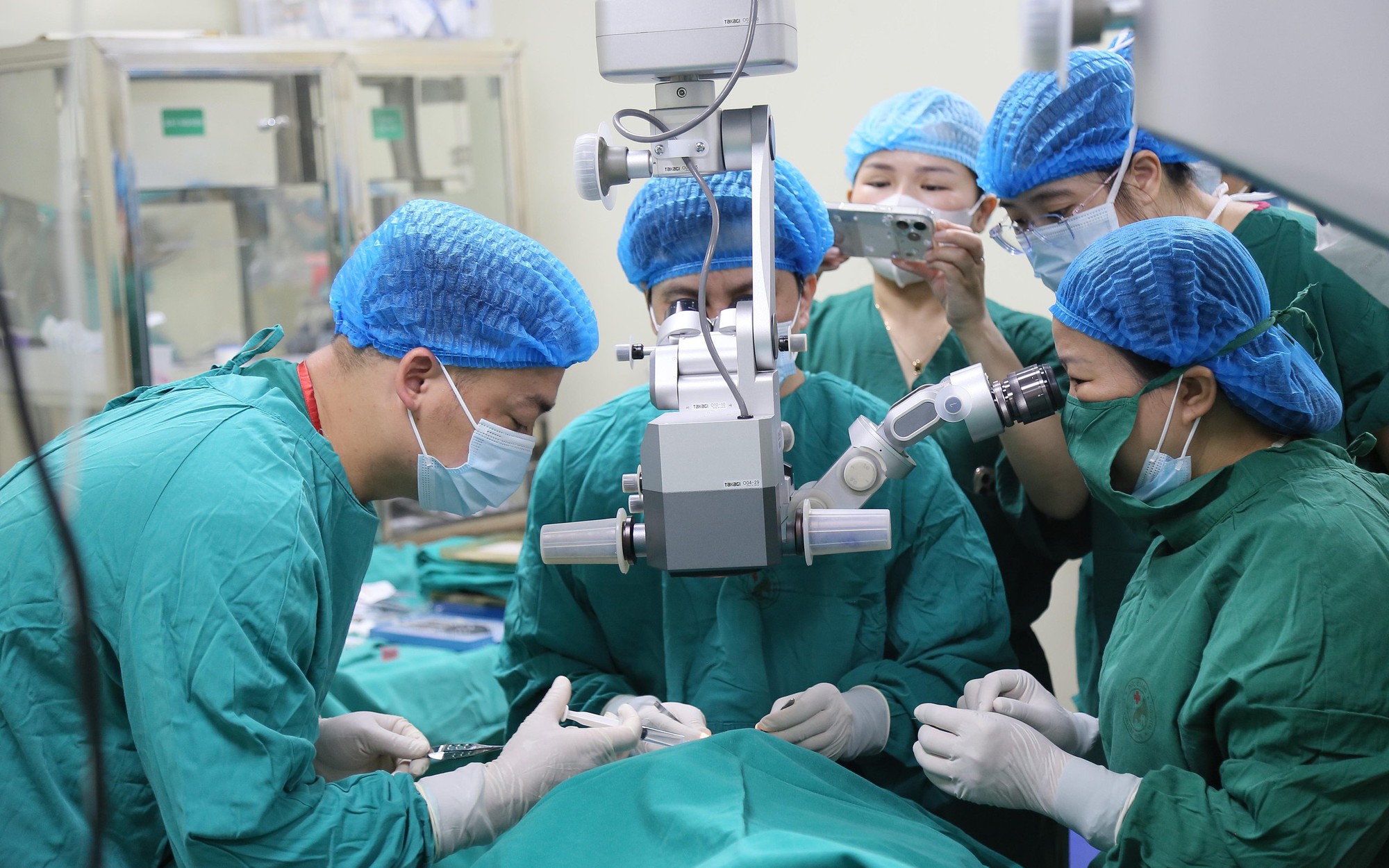 Sự Cứu Giúp Đặc Biệt Cho Bệnh Nhân 25 Tuổi Mắc Suy Đa Cơ Quan