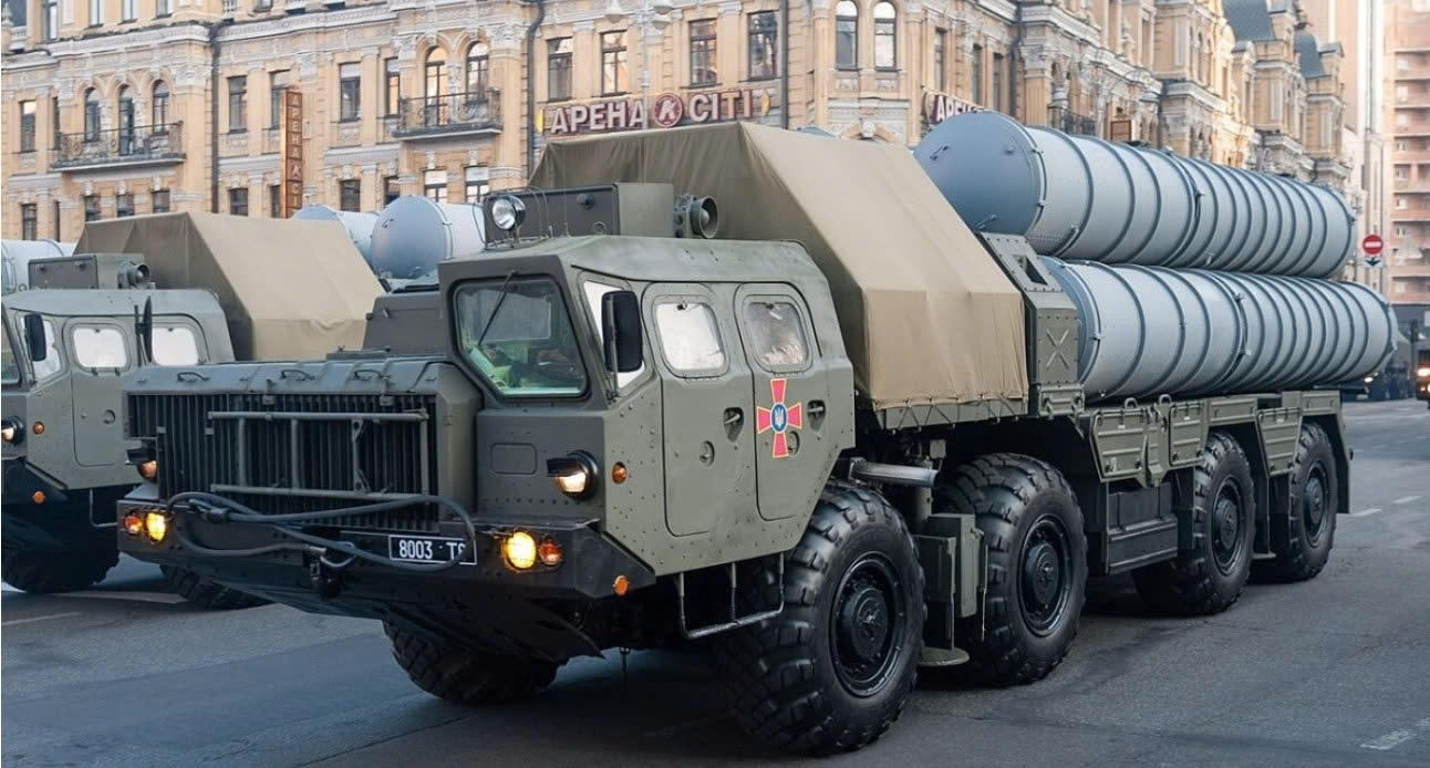 Ukraine hợp tác với Mỹ nâng cấp S-300 để 'giải cơn khát' Patriot- Ảnh 1.