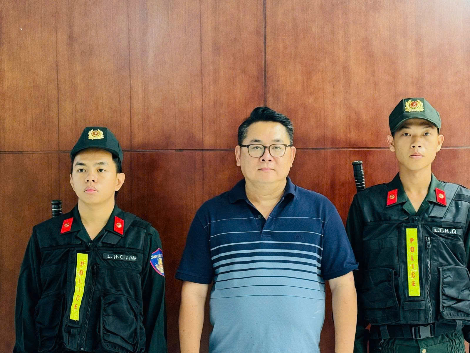 Nghệ Sĩ Bị Khởi Tố Vì Vi Phạm Quyền Sở Hữu Trí Tuệ