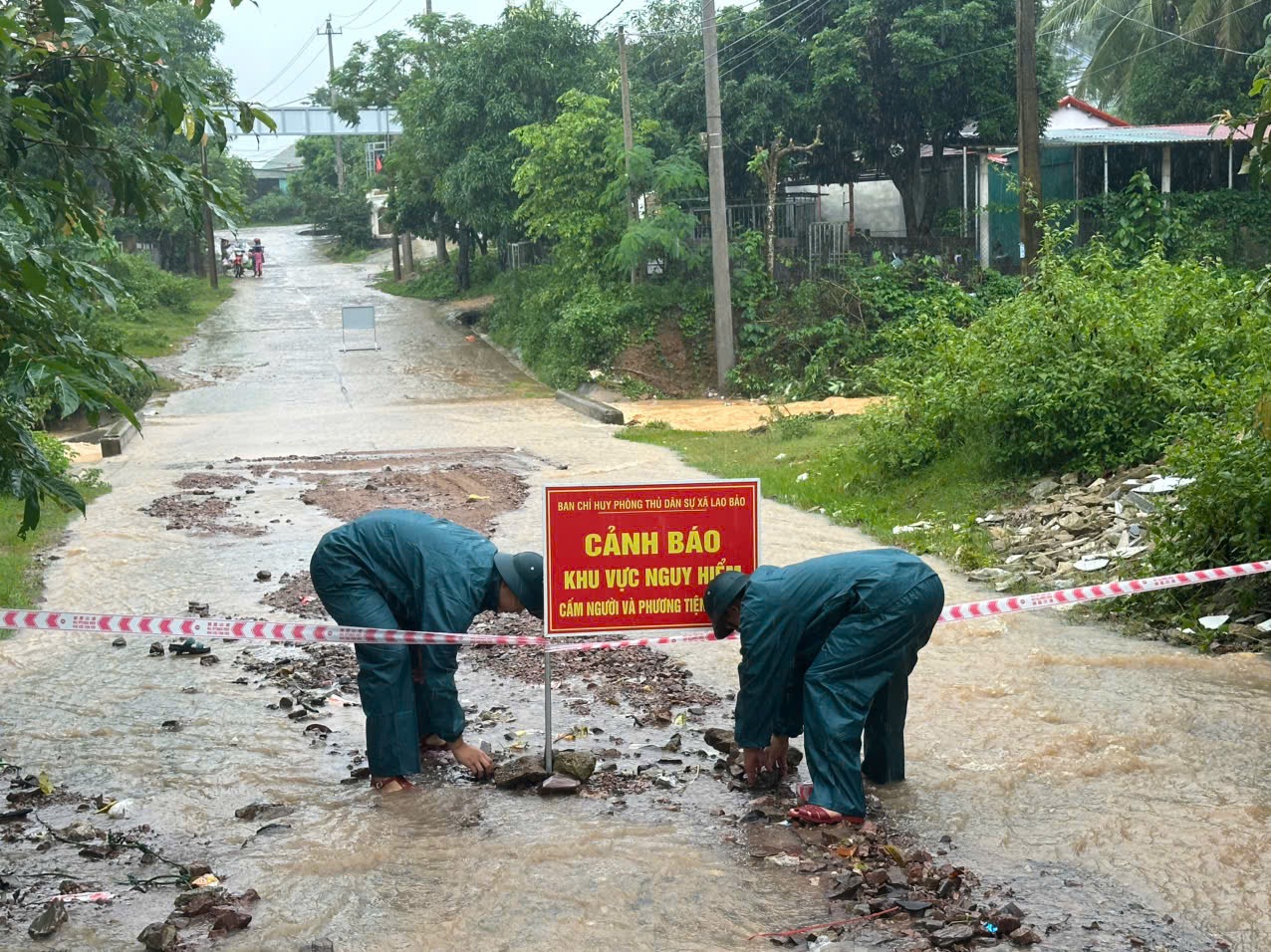 img1499-17862578017661665064815 Xã vùng biên phát cảnh báo nguy hiểm tới người dân vì mưa lớn- Ảnh 2.