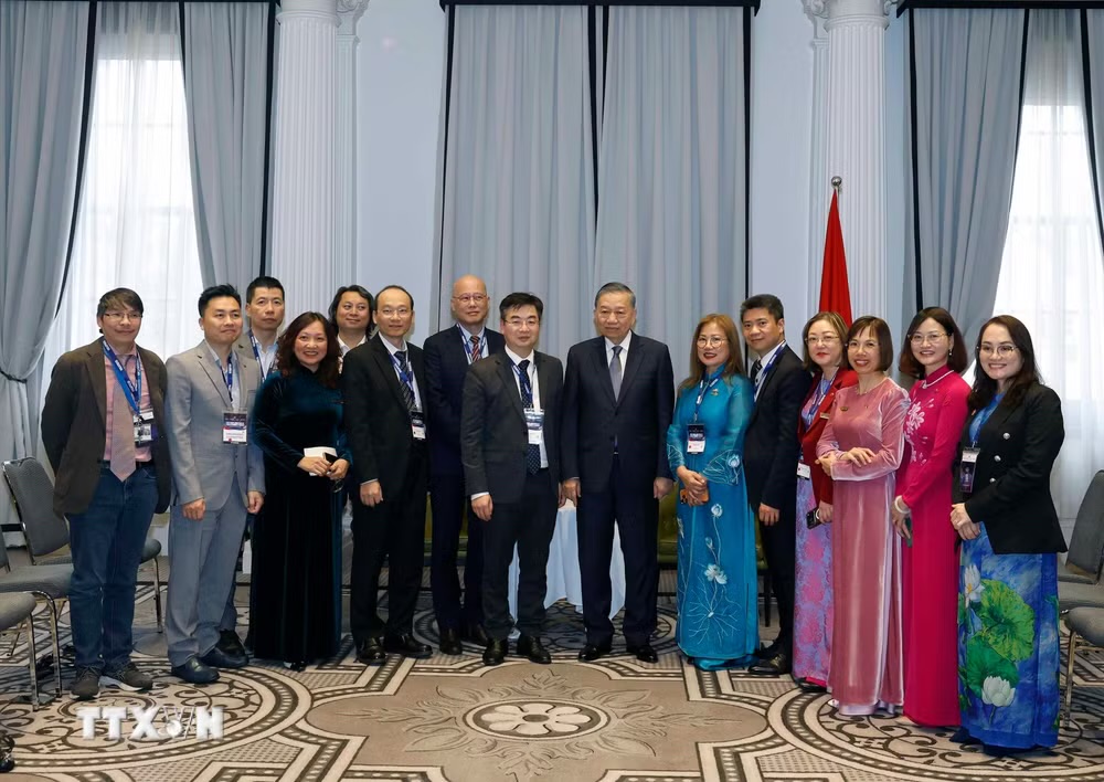 Tổng Bí thư, Chủ tịch nước Tô Lâm tiếp trí thức, nhà khoa học tiêu biểu người Việt Nam tại Australia- Ảnh 1.