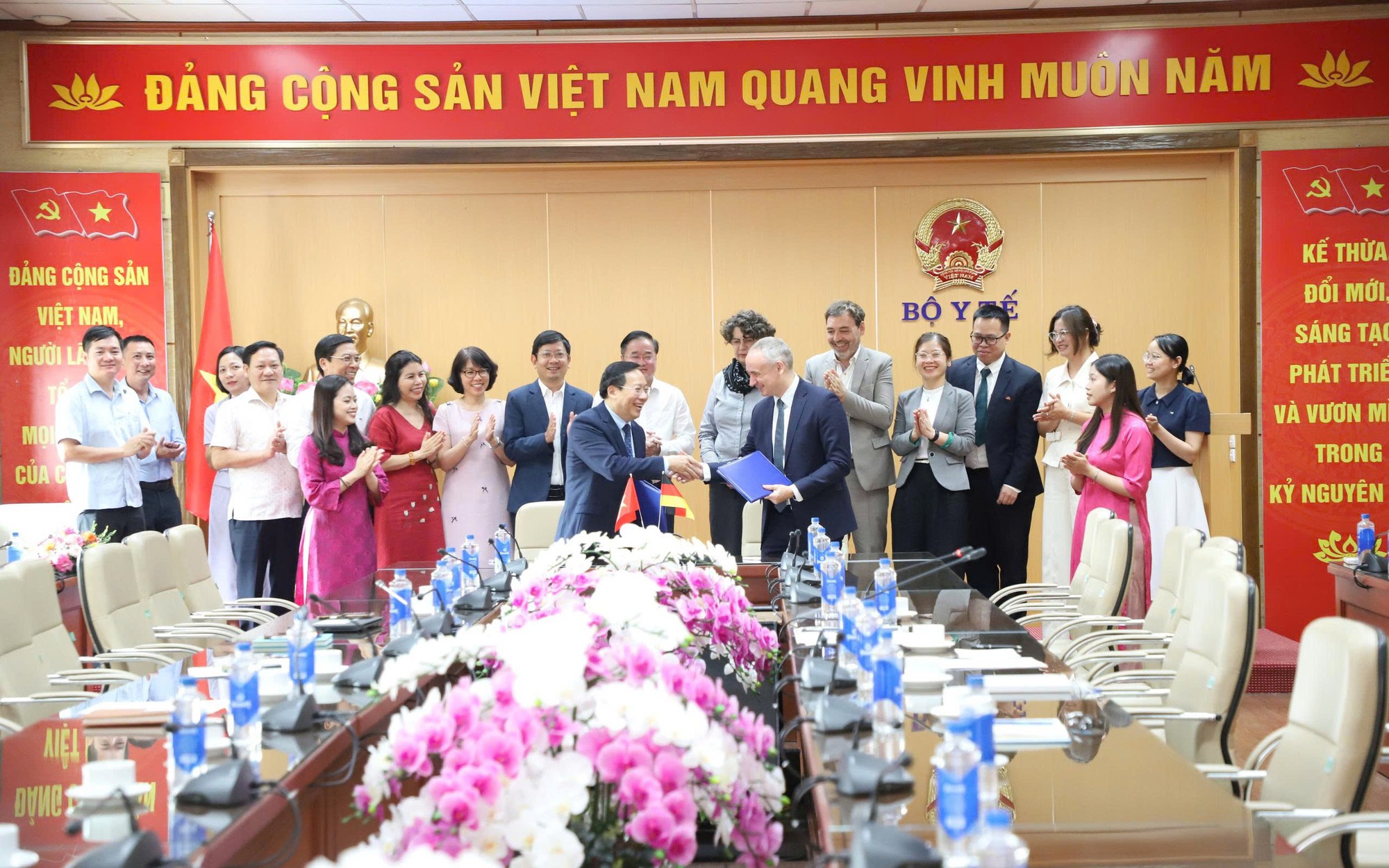 Tăng Cường Đầu Tư Y Tế Dự Phòng: Ứng Phó Hiệu Quả Với Dịch Bệnh