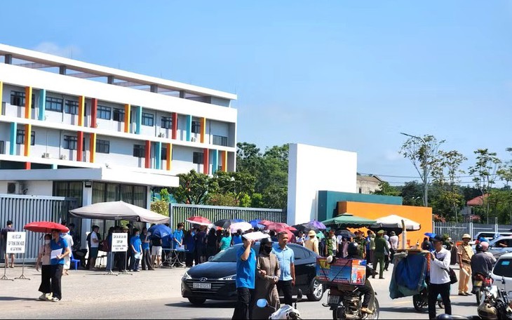 Đáp án các môn thi tốt nghiệp THPT năm 2026 tại Chuyên Tuyên Quang- Ảnh 2.