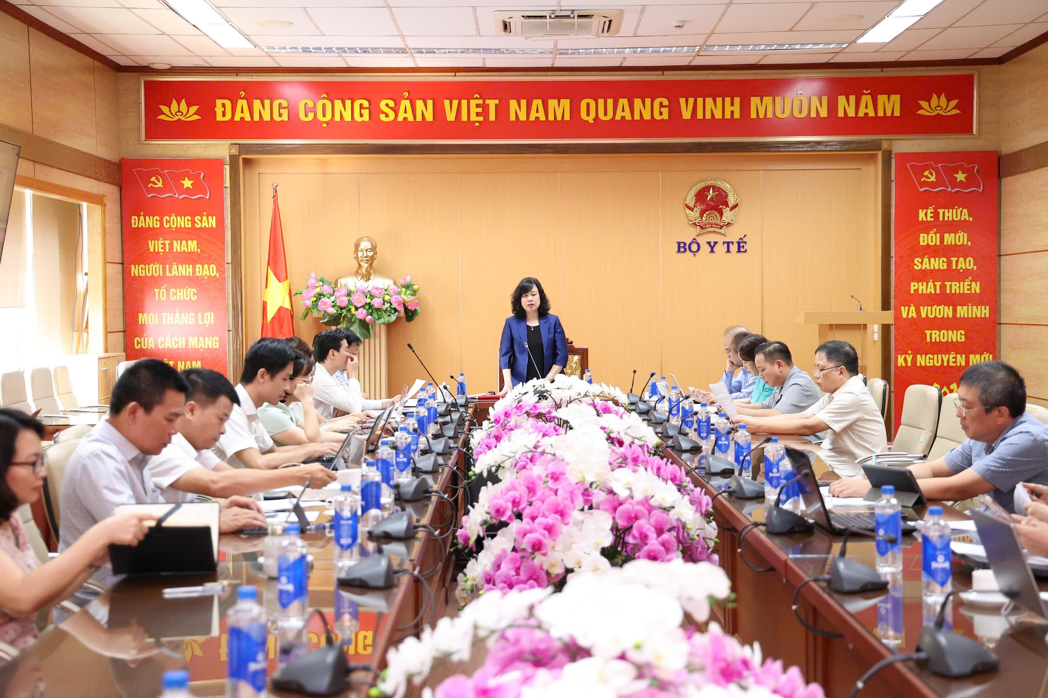 Luật An Toàn Thực Phẩm Mới: Đáp Ứng Nhân Đạo và Thực Tiễn