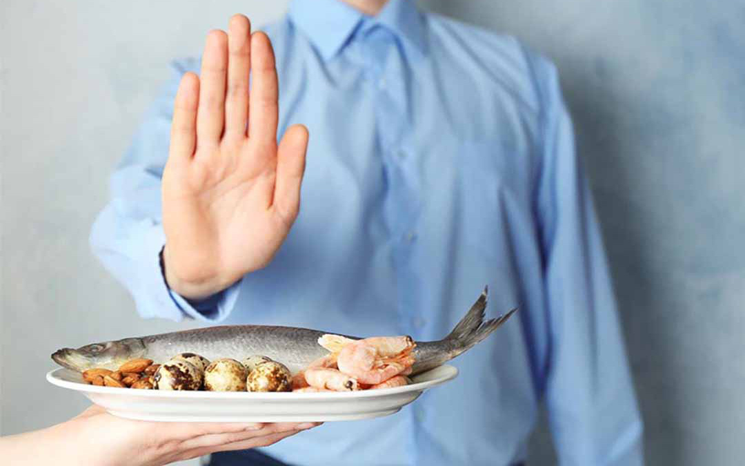 Trẻ bị dị ứng ăn bán trú: 5 lời khuyên bác sĩ dành cho cha mẹ - Ảnh 2.