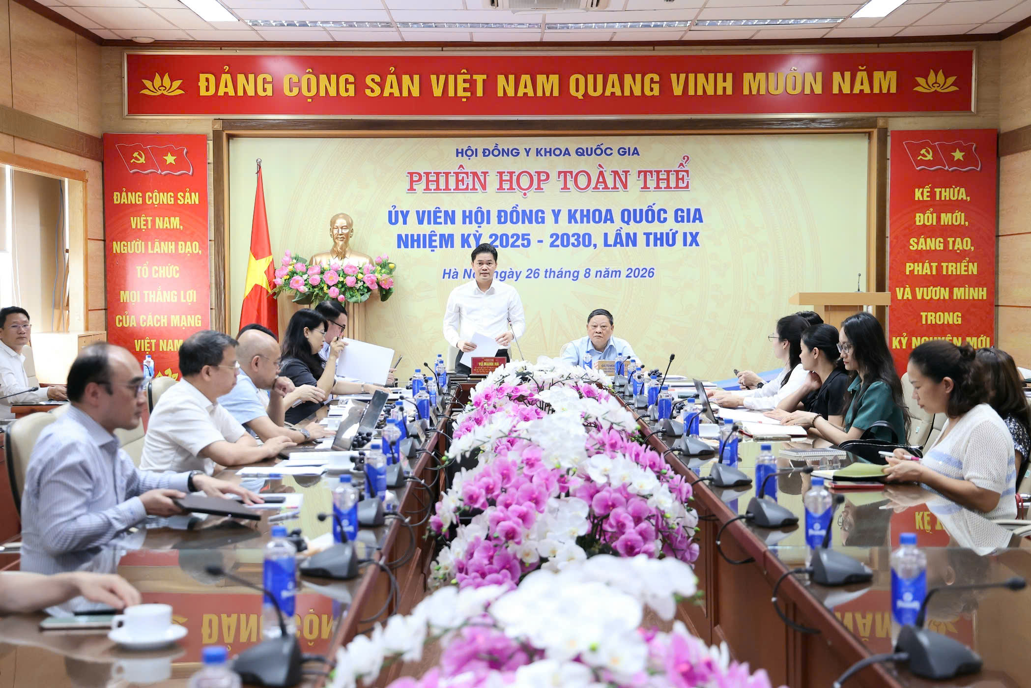 Kỳ kiểm tra đánh giá năng lực hành nghề khám chữa bệnh đầu tiên diễn ra khi? - Ảnh 1.